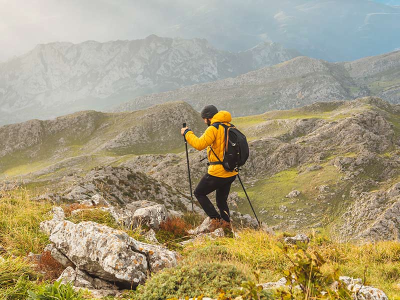 Consejos para practicar trekking en solitario de forma segura