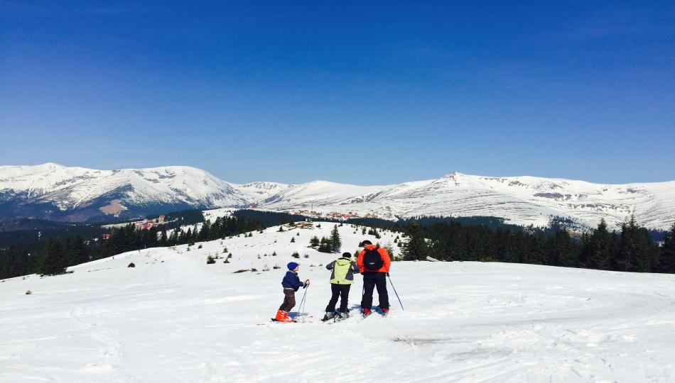 Prepara viajes de esquí familiar perfectos: lista de verificación